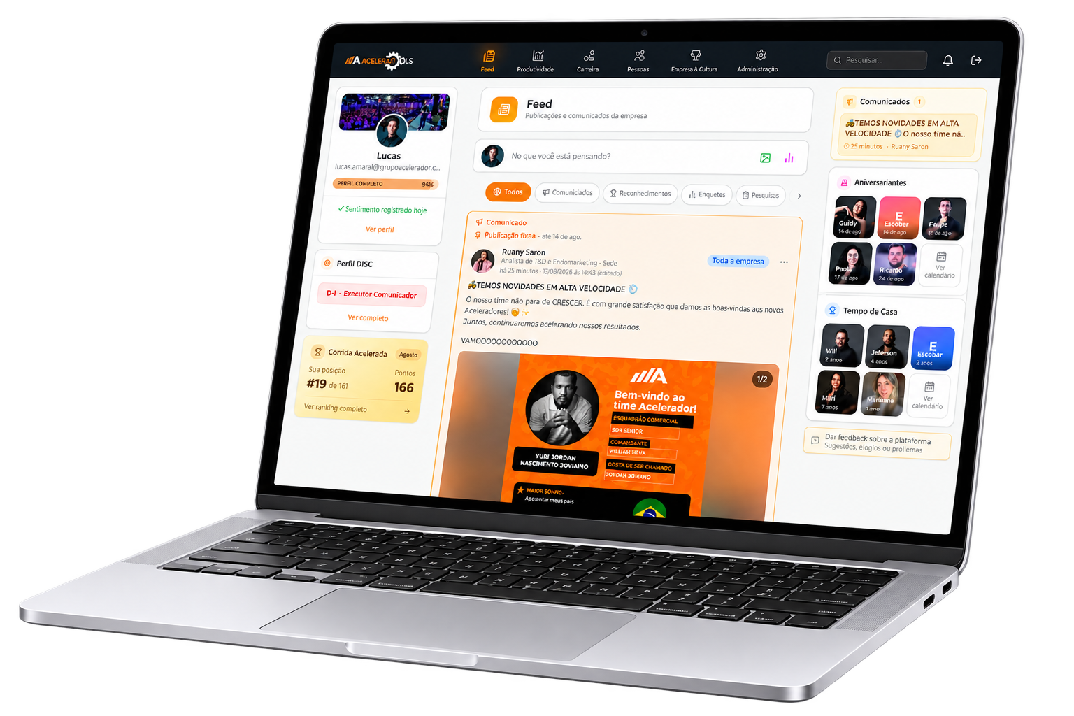 Painel do AceleraTools aberto em um notebook